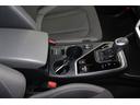 電動パーキングブレーキのおかげですっきりとしたコンソール!オートマチックは金属チェーンによる高いトルク伝達能力を誇るリニアトロニック!CVTらしからぬ空走感の無いダイレクトな感覚を体感出来ます