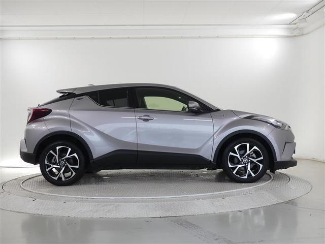 Ｃ－ＨＲ Ｇ　アルミホイール　ワンオーナー　ＬＥＤヘッドランプ　記録簿　キーレス　ＣＤ　盗難防止装置　ハイブリッド　オートクルーズコントロール　メモリーナビ　フルセグ（22枚目）