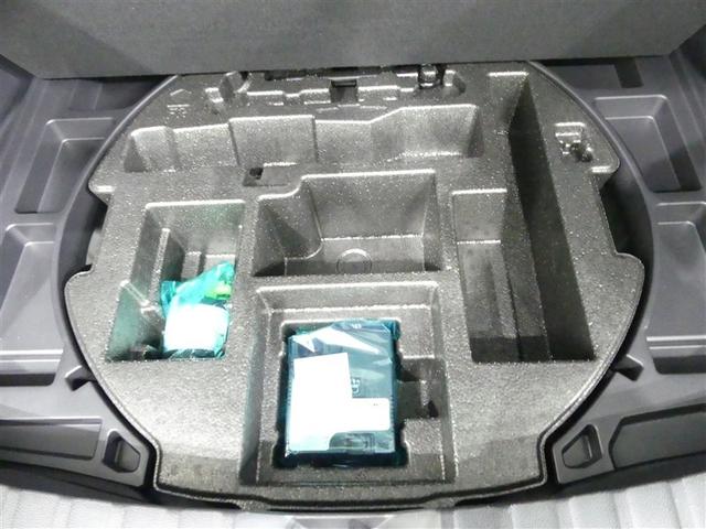 カローラクロス ハイブリッド　Ｚ　１００Ｖ電源　ミュージックプレイヤー接続可　電動シート　アルミホイール　ワンオーナー　ＬＥＤヘッドランプ　記録簿　キーレス　盗難防止装置　ハイブリッド　オートクルーズコントロール　メモリーナビ（16枚目）