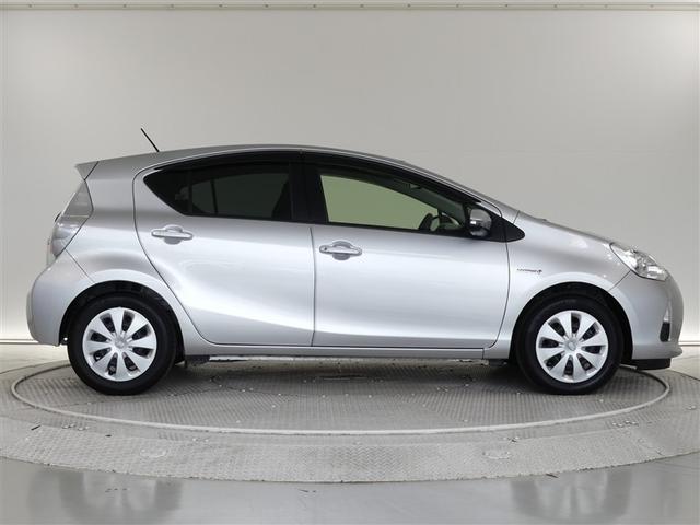 アクア S ワンオーナー キーレス CD 盗難防止装置 ハイブリッド メモリーナビ フルセグ(18枚目)