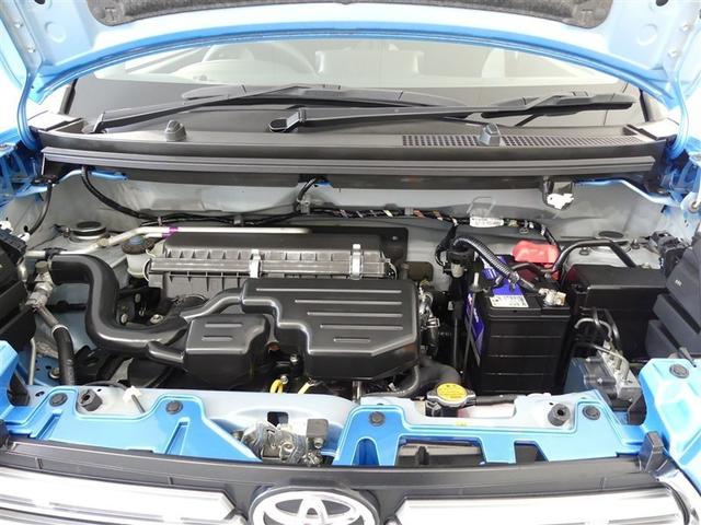 普段は、あまり見ないエンジンルーム内もきれいに仕上げています。見えないところも清潔に保ちたいですよね。