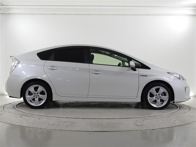 プリウス Ｓツーリングセレクション　ドラレコ　アルミホイール　ＬＥＤヘッドランプ　記録簿　キーレス　ＣＤ　盗難防止装置　ハイブリッド　ＨＤＤナビ　フルセグ（19枚目）