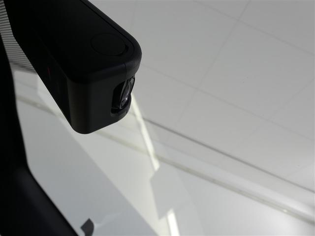 ヤリス Ｘ　ナビ　ドラレコ　ミュージックプレイヤー接続可　記録簿　キーレス　盗難防止装置　メモリーナビ（4枚目）