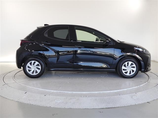 ヤリス Ｘ　ナビ　ドラレコ　ミュージックプレイヤー接続可　記録簿　キーレス　盗難防止装置　メモリーナビ（21枚目）