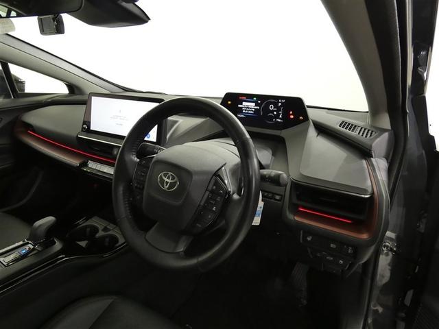 プリウス Ｚ　１００Ｖ電源　ミュージックプレイヤー接続可　展示・試乗車　電動シート　アルミホイール　ＬＥＤヘッドランプ　記録簿　キーレス　盗難防止装置　ハイブリッド　オートクルーズコントロール　メモリーナビ（3枚目）