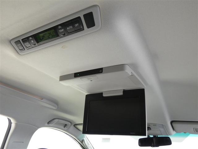 ヴェルファイア ２．４Ｚ　ゴールデンアイズ　乗車定員７人　アルミホイール　両側電動スライド　記録簿　キーレス　ＣＤ　Ｗエアコン　盗難防止装置　オートクルーズコントロール　ＨＤＤナビ　ＨＩＤヘッドライト　フルセグ（6枚目）