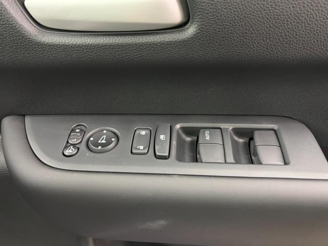 フリード エアー　ＥＸ　登録済未使用車　６人乗　両側自動ドア（32枚目）