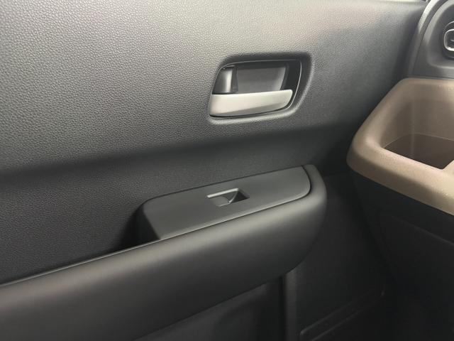 フリード ｅ：ＨＥＶエアー　ＥＸ　登録済未使用車　６人乗　両側自動ドア（43枚目）