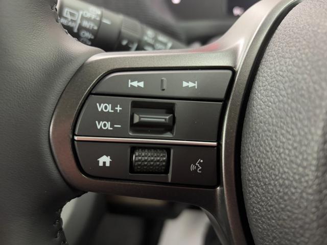 フリード ｅ：ＨＥＶエアー　ＥＸ　登録済未使用車　６人乗　両側自動ドア（60枚目）