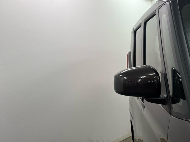 ルークス Ｓ　届出済未使用車　衝突被害軽減システム　誤発進抑制装置　キーレス　スマートシンプルハイブリッド　ＬＥＤランプ　フットパーキングブレーキ　両側スライドドア　マニュアルエアコン　助手席下収納ＢＯＸ（8枚目）