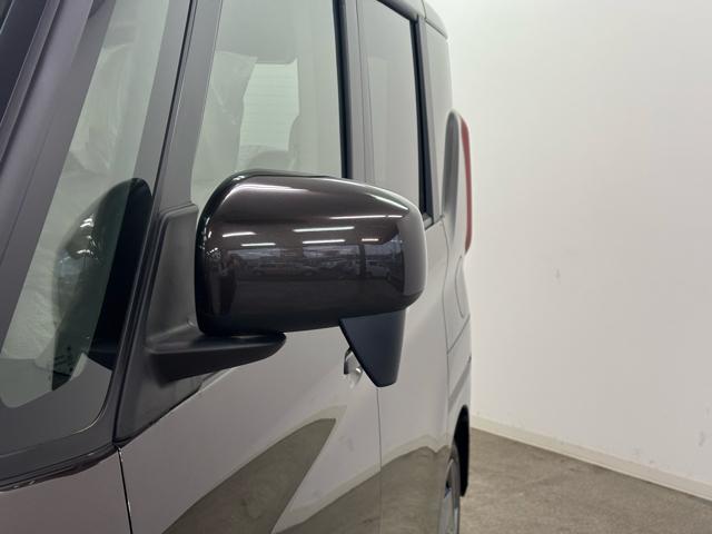 ルークス Ｓ　届出済未使用車　衝突被害軽減システム　誤発進抑制装置　キーレス　スマートシンプルハイブリッド　ＬＥＤランプ　フットパーキングブレーキ　両側スライドドア　マニュアルエアコン　助手席下収納ＢＯＸ（11枚目）