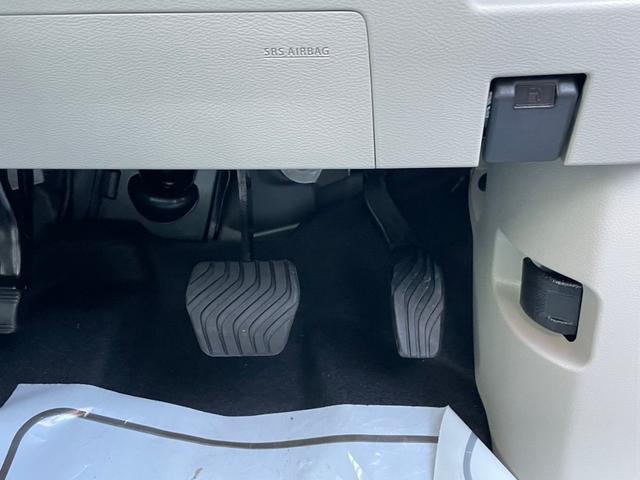 ルークス Ｓ　届出済未使用車　衝突被害軽減システム　誤発進抑制装置　キーレス　スマートシンプルハイブリッド　ＬＥＤランプ　フットパーキングブレーキ　両側スライドドア　マニュアルエアコン　助手席下収納ＢＯＸ（25枚目）