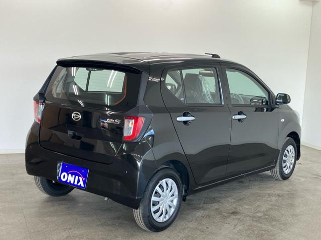 ミライース Ｌ　ＳＡＩＩＩ　届出済未使用車　イーステクノロジー　キーレス　ハロゲンランプ　自発光式デジタルメーター　フットパーキングブレーキ　マニュアルエアコン　パワーウィンドウ　手動格納式ミラー　リバース連動リヤワイパー（10枚目）