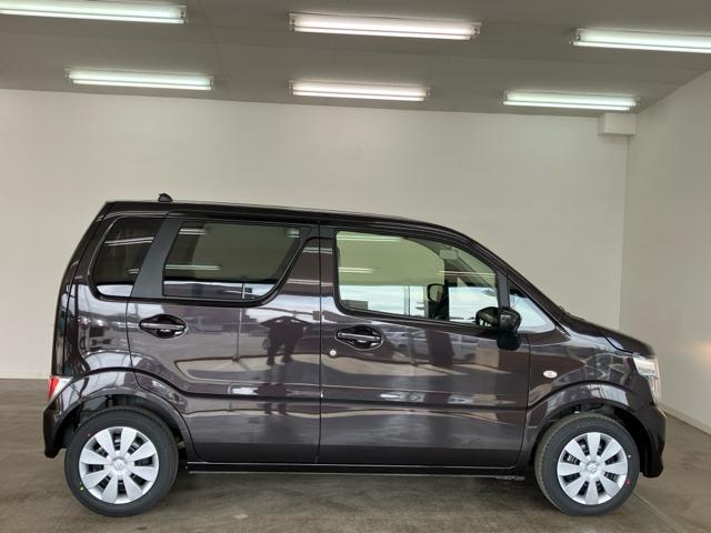 ワゴンＲ ＦＸ　ＦＸ（４名）　衝突軽減ブレーキサポート　シートヒーター付き　クリソナ　運転席助手席エアバック　キーレスエントリーシステム　セキュリティアラーム　フルフラット　運転席エアバック　横滑り防止システム（4枚目）