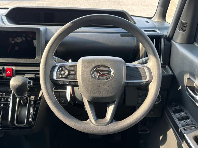 タント カスタムＸ　届出済未使用車　衝突被害軽減システム　スマートキー　ＬＥＤランプ　ＬＥＤフォグランプ　電動パーキングブレーキ　運転席助手席シートヒータ　ミラクルオープンドア　両側電動スライドドア　アルミホイール（27枚目）