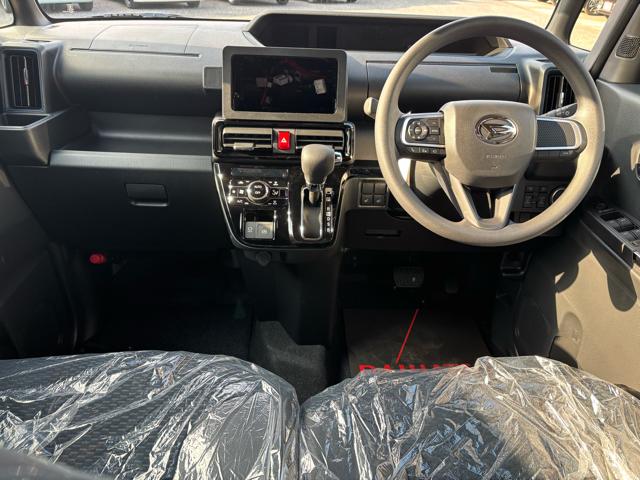 タント カスタムＸ　届出済未使用車　衝突被害軽減システム　スマートキー　ＬＥＤランプ　ＬＥＤフォグランプ　電動パーキングブレーキ　運転席助手席シートヒータ　ミラクルオープンドア　両側電動スライドドア　アルミホイール（30枚目）