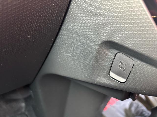 タント カスタムＸ　届出済未使用車　衝突被害軽減システム　スマートキー　ＬＥＤランプ　ＬＥＤフォグランプ　電動パーキングブレーキ　運転席助手席シートヒータ　ミラクルオープンドア　両側電動スライドドア　アルミホイール（31枚目）