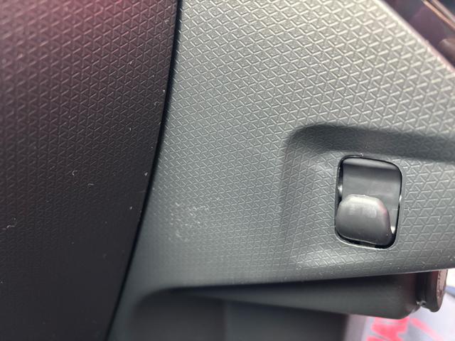 タント カスタムＸ　届出済未使用車　衝突被害軽減システム　スマートキー　ＬＥＤランプ　ＬＥＤフォグランプ　電動パーキングブレーキ　運転席助手席シートヒータ　ミラクルオープンドア　両側電動スライドドア　アルミホイール（39枚目）