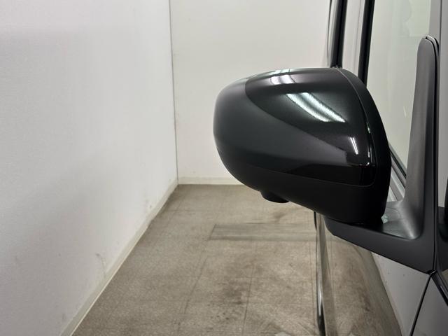 タント Ｘ　アイドリングストップ車　ブレーキサポート　ＰＷ　ＰＳ　スマートキーシステム　横滑り防止　ＬＥＤライト　キーレスキー　サイドエアバッグ　車線逸脱警報　エアバッグ　オートハイビーム　エアコン　盗難警報装置（4枚目）