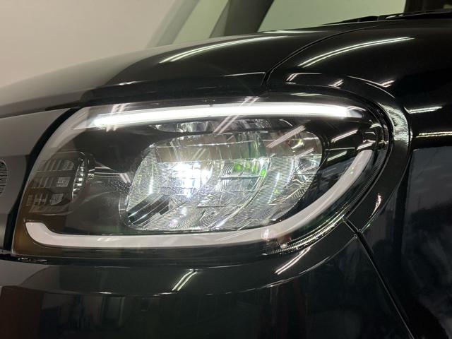 タント Ｘ　アイドリングストップ車　ブレーキサポート　ＰＷ　ＰＳ　スマートキーシステム　横滑り防止　ＬＥＤライト　キーレスキー　サイドエアバッグ　車線逸脱警報　エアバッグ　オートハイビーム　エアコン　盗難警報装置（8枚目）