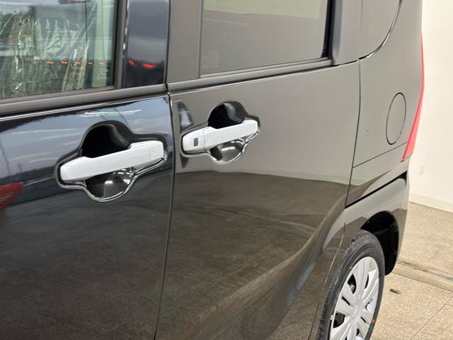 タント Ｘ　アイドリングストップ車　ブレーキサポート　ＰＷ　ＰＳ　スマートキーシステム　横滑り防止　ＬＥＤライト　キーレスキー　サイドエアバッグ　車線逸脱警報　エアバッグ　オートハイビーム　エアコン　盗難警報装置（14枚目）