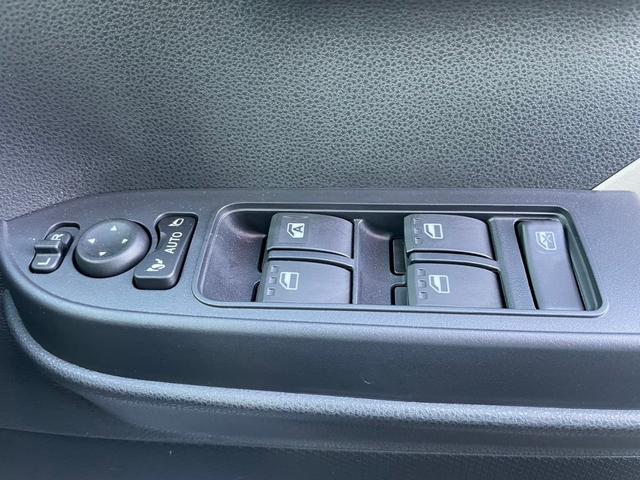 タント Ｘ　アイドリングストップ車　ブレーキサポート　ＰＷ　ＰＳ　スマートキーシステム　横滑り防止　ＬＥＤライト　キーレスキー　サイドエアバッグ　車線逸脱警報　エアバッグ　オートハイビーム　エアコン　盗難警報装置（62枚目）