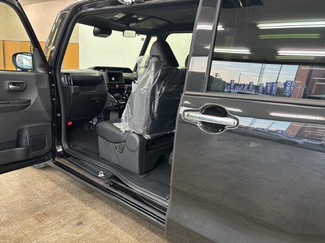 タント カスタムＸ　届出済未使用車　衝突被害軽減システム　スマートキー　ＬＥＤランプ　ＬＥＤフォグランプ　電動パーキングブレーキ　運転席助手席シートヒータ　ミラクルオープンドア　両側電動スライドドア　アルミホイール（21枚目）