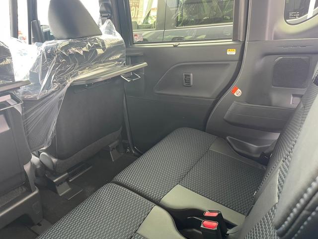 タント カスタムＸ　届出済未使用車　衝突被害軽減システム　スマートキー　ＬＥＤランプ　ＬＥＤフォグランプ　電動パーキングブレーキ　運転席助手席シートヒータ　ミラクルオープンドア　両側電動スライドドア　アルミホイール（56枚目）