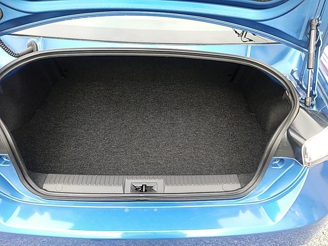 BRZ S 6MT 純正7インチワイドナビ フルセグTV ETC DVD再生 トルセンLSD スマートキー プッシュスタート オートエアコン 純正17インチアルミ 本革巻ステアリングホイール(13枚目)