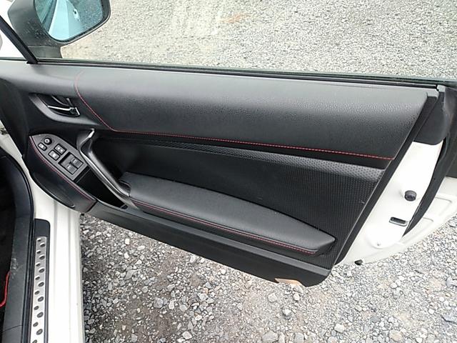 BRZ S 6MT KW車高調 HKSオイルクーラー Weds17インチアルミ デフィADVANCE FDメーター STIスポイラー モモステアリング トルセンLSD ナビ フルセグTV ETC(24枚目)