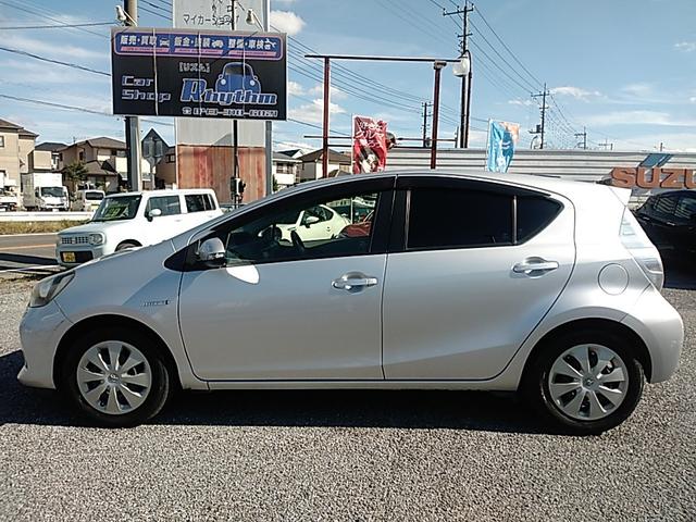 アクア S 純正ナビ TV バックカメラ LEDヘッドライト フォグランプ ヘッドライトウォッシャー ETC スマートキー プッシュスタート(8枚目)