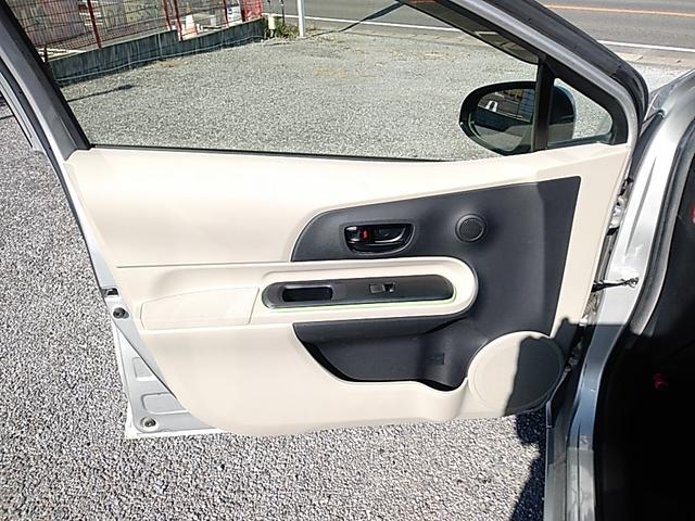 アクア S 純正ナビ TV バックカメラ LEDヘッドライト フォグランプ ヘッドライトウォッシャー ETC スマートキー プッシュスタート(16枚目)