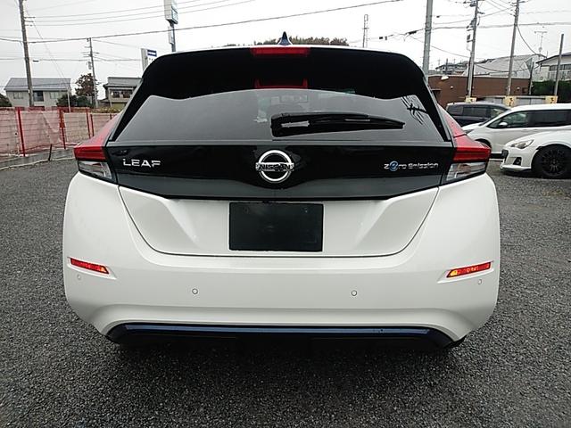 リーフ e+ G 9インチナビ フルセグTV プロパイロット プロパイロットパーキング 黒革シート シートヒーター ステアリングヒータ- 全方向モニター 前後ドラレコ デジタルインナーミラー ETC2.0 BOSE(6枚目)