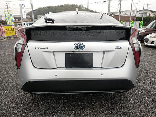 プリウス Ａ　ナビ　ＴＶ　バックカメラ　ドライブレコーダー　セーフティーセンス　ＬＥＤヘッドライト　レーダークルーズコントロール　ブラインドスポットモニタ　パーキングアシスト　ヘッドアップディスプレイ　ＥＴＣ（6枚目）