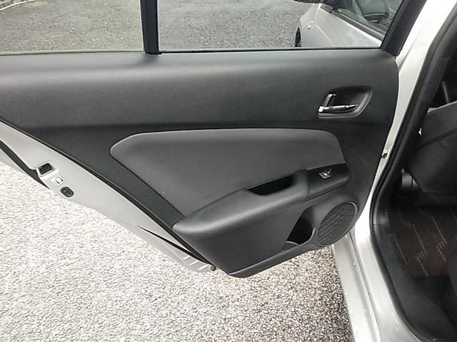 プリウス Ａ　ナビ　ＴＶ　バックカメラ　ドライブレコーダー　セーフティーセンス　ＬＥＤヘッドライト　レーダークルーズコントロール　ブラインドスポットモニタ　パーキングアシスト　ヘッドアップディスプレイ　ＥＴＣ（14枚目）