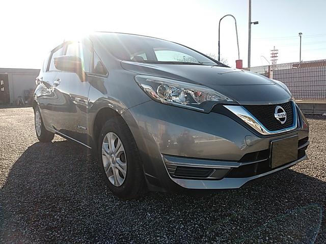 ノート ｅ－パワー　Ｘ　１オーナー　純正ナビ　フルセグＴＶ　バックカメラ　ドライブレコーダー　エマージェンシーブレーキ　車線逸脱警報　キーフリー　プッシュスタート　ＥＴＣ２．０（3枚目）