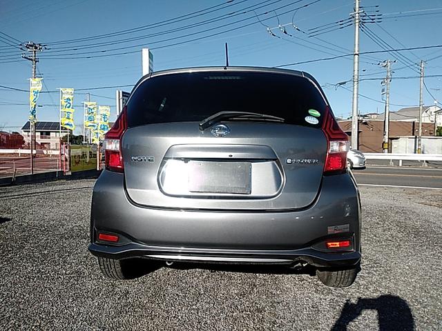 ノート ｅ－パワー　Ｘ　１オーナー　純正ナビ　フルセグＴＶ　バックカメラ　ドライブレコーダー　エマージェンシーブレーキ　車線逸脱警報　キーフリー　プッシュスタート　ＥＴＣ２．０（6枚目）