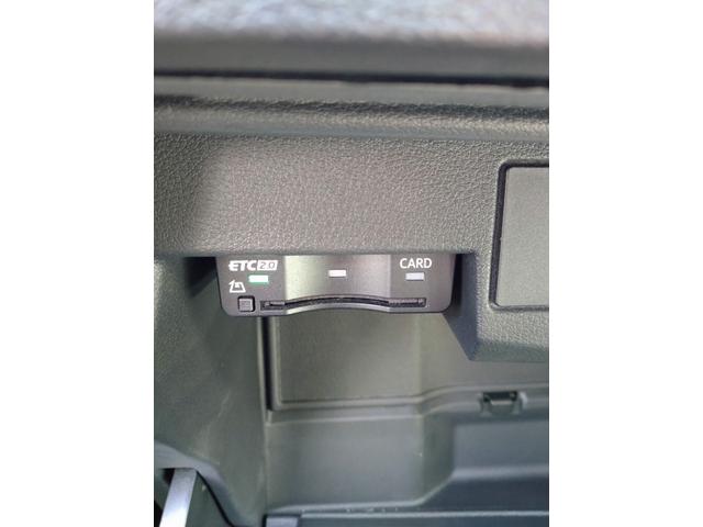 Ｑ２ ３０ＴＦＳＩスポーツ　限定車　＃Ｔｏｋｙｏ　ｂｌａｃｋ　ｓｔｙｌｉｎｇ　ｌｉｍｉｔｅｄ　ブラックスタイリングＰＫＧ　バーチャルコックピット　専用純正１９インチＡＷ　アシスタンスＰＫＧ　オートマチックテールゲート（17枚目）