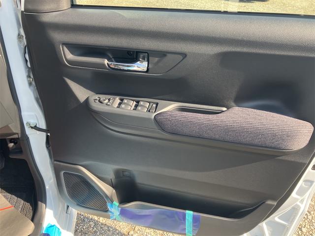 ムーヴ RS 届出済未使用車・両側電動スライドドア・ホールド機能付き電動パーキングブレーキ・LEDヘッドライト・バックカメラ・オーディオレス・USB端子・スマートキー・衝突軽減システム・クリアランスソナー(17枚目)