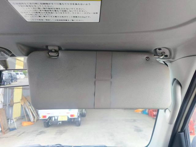 サンバーバン トランスポーター　修復歴なし　両側スライドドア　キーレス　ドアバイザー　プライバシーガラス　ヘッドライトレベライザー　パワーウィンドウ　整備保証付（57枚目）
