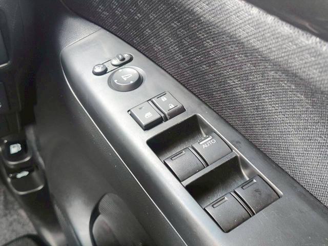 N-BOXカスタム G・Lパッケージ 修復歴なし 純正ナビ フルセグ Bluetooth 両側スライド片側パワースライドドア スマートキー プッシュスタート ETC HIDヘッドライト オートエアコン スペアキー 整備保証付(34枚目)