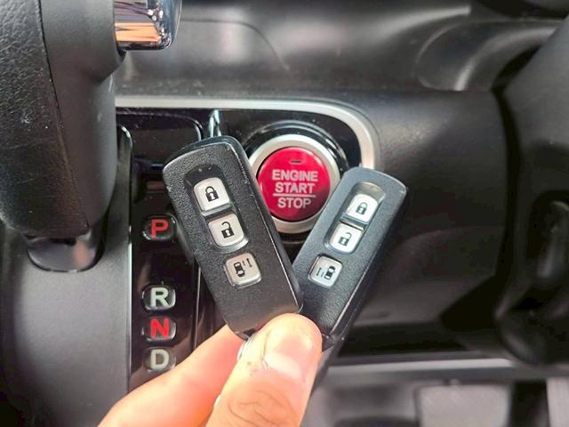 N-BOXカスタム G・Lパッケージ 修復歴なし 純正ナビ バックカメラ 両側スライド片側パワースライドドア スマートキー プッシュスタート ETC HIDヘッドライト オートエアコン ドアバイザー スペアキー 整備保証付(34枚目)