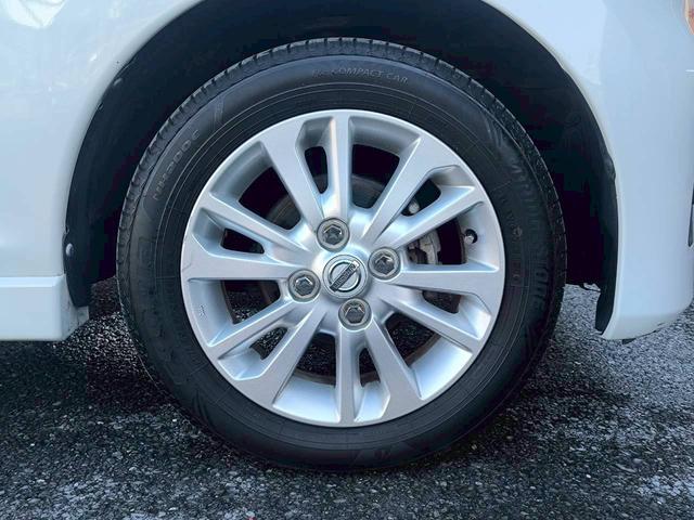 デイズ ハイウェイスター　Ｘ　修復歴なし　ナビ　バックカメラ　アイドリングストップ　スマートキー　プッシュスタート　ＨＩＤヘッドライト　オートエアコン　ウインカーミラー　ドアバイザー　プライバシーガラス　整備保証付（12枚目）