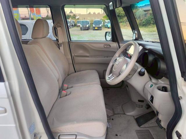 Ｎ－ＢＯＸ Ｇ・Ｌパッケージ　修復歴なし　ナビ　フルセグ　Ｂｌｕｅｔｏｏｔｈ　バックカメラ　両側スライド片側パワースライドドア　アイドリングストップ　スマートキー　プッシュスタート　ＥＴＣ　ベンチシート　ドアバイザー　整備保証付（17枚目）