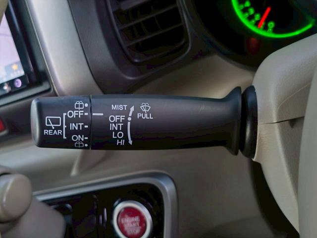 Ｎ－ＢＯＸ Ｇ・Ｌパッケージ　修復歴なし　ナビ　フルセグ　Ｂｌｕｅｔｏｏｔｈ　バックカメラ　両側スライド片側パワースライドドア　アイドリングストップ　スマートキー　プッシュスタート　ＥＴＣ　ベンチシート　ドアバイザー　整備保証付（30枚目）