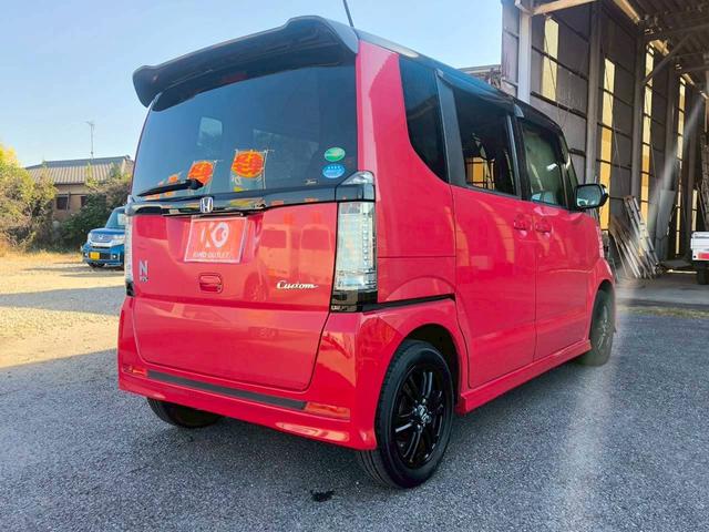 Ｎ－ＢＯＸカスタム Ｇ　ＳＳパッケージ　修復歴なし　純正ディスプレイオーディオ　Ｂｌｕｅｔｏｏｔｈ　衝突軽減ブレーキ　バックカメラ　両側パワースライドドア　スマートキー　プッシュスタート　シートヒーター　ＨＩＤヘッドライト　オートエアコン（10枚目）