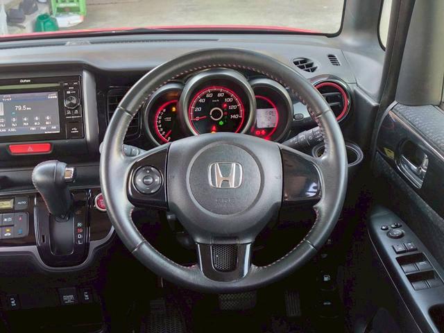 Ｎ－ＢＯＸカスタム Ｇ　ＳＳパッケージ　修復歴なし　純正ディスプレイオーディオ　Ｂｌｕｅｔｏｏｔｈ　衝突軽減ブレーキ　バックカメラ　両側パワースライドドア　スマートキー　プッシュスタート　シートヒーター　ＨＩＤヘッドライト　オートエアコン（28枚目）