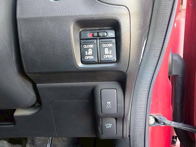 Ｎ－ＢＯＸカスタム Ｇ　ＳＳパッケージ　修復歴なし　純正ディスプレイオーディオ　Ｂｌｕｅｔｏｏｔｈ　衝突軽減ブレーキ　バックカメラ　両側パワースライドドア　スマートキー　プッシュスタート　シートヒーター　ＨＩＤヘッドライト　オートエアコン（33枚目）