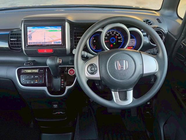 Ｎ－ＢＯＸカスタム Ｇ・Ｌパッケージ　修復歴なし　後期　ナビ　フルセグ　バックカメラ　両側スライド片側パワースライドドア　スマートキー　プッシュスタート　ＥＴＣ　後席モニター　ＨＩＤヘッドライト　オートエアコン　整備保証付（16枚目）