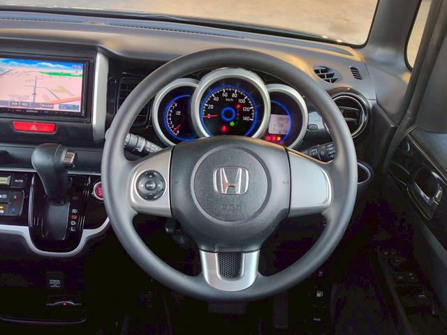 Ｎ－ＢＯＸカスタム Ｇ・Ｌパッケージ　修復歴なし　後期　ナビ　フルセグ　バックカメラ　両側スライド片側パワースライドドア　スマートキー　プッシュスタート　ＥＴＣ　後席モニター　ＨＩＤヘッドライト　オートエアコン　整備保証付（30枚目）